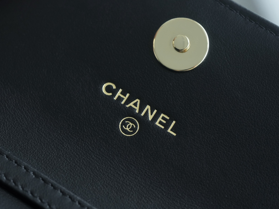 샤넬 리본 체인 WOC 미니백