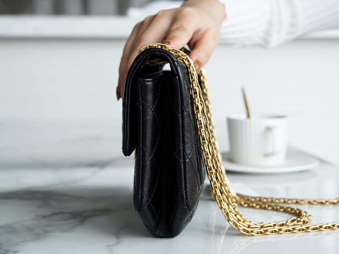 샤넬 2.55 빈티지 플랩백 블랙 금장 미니