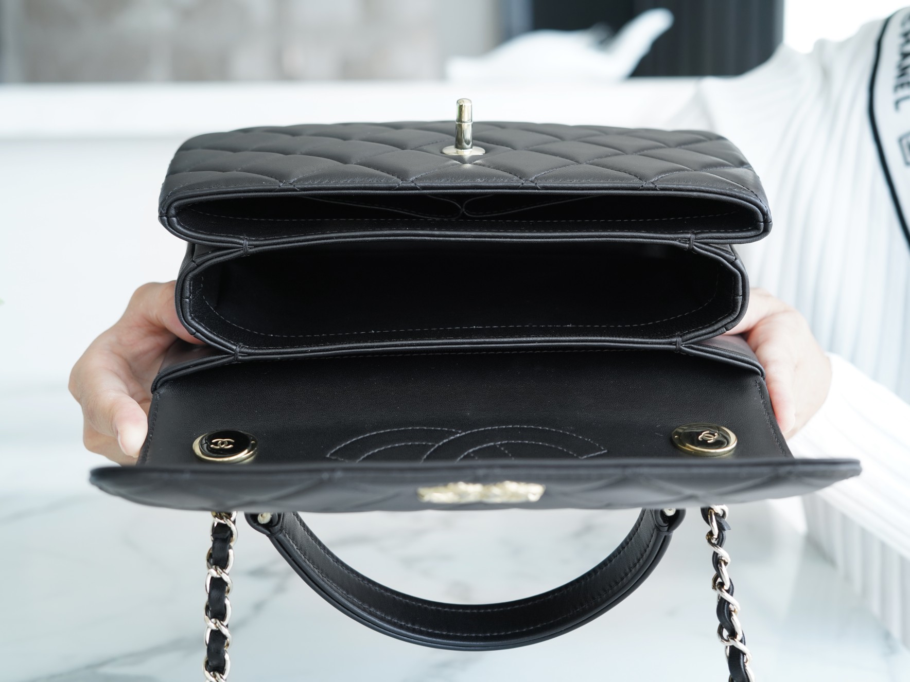 샤넬 트렌디 CC 블랙 스몰 램스킨 A92236