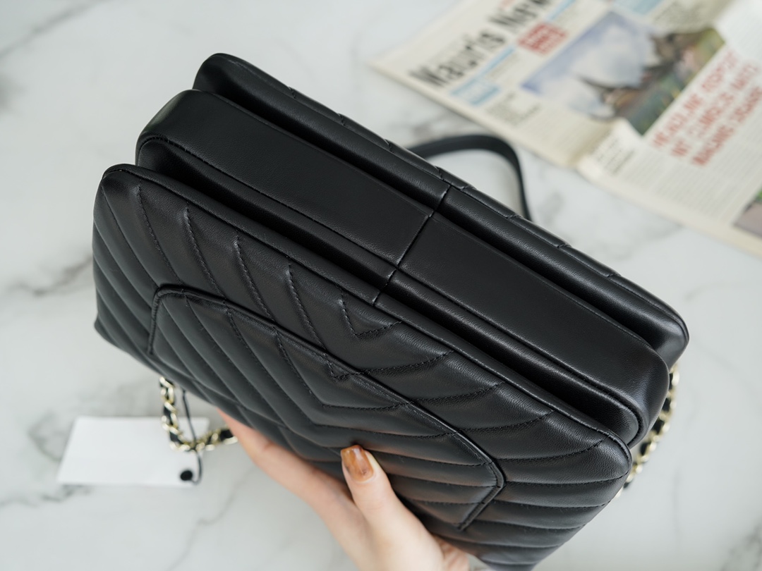 샤넬 탑핸들 트렌디 CC 블랙 스몰 램스킨