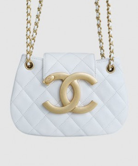 샤넬 24C 크루즈 메신저 백 스몰 빅로고 화이트