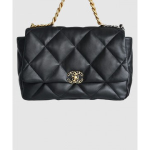 샤넬 19백 맥시 체인 램스킨 화이트