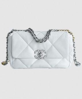 샤넬 19백 스몰 체인 램스킨 화이트