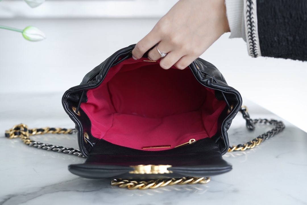 샤넬 24C 나인틴 백팩 AS4223