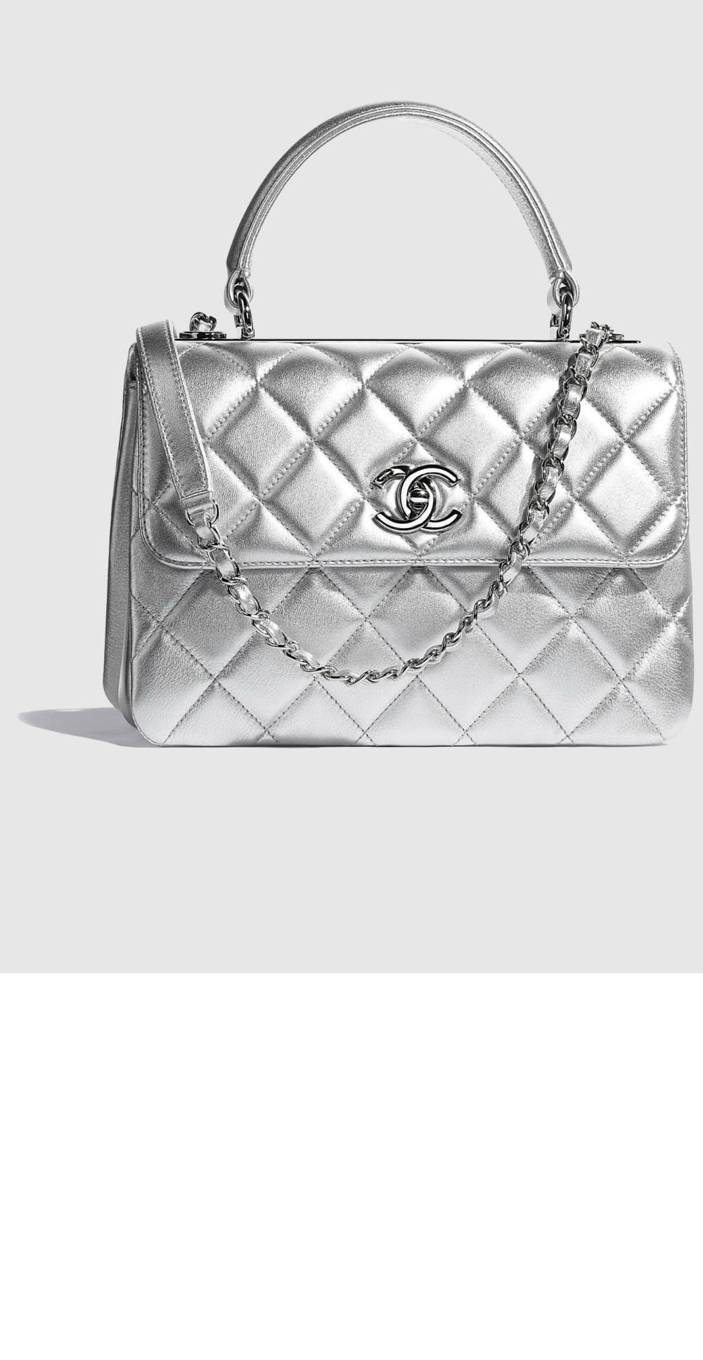 샤넬 핸들 장식의 미니 플랩백 AS4654