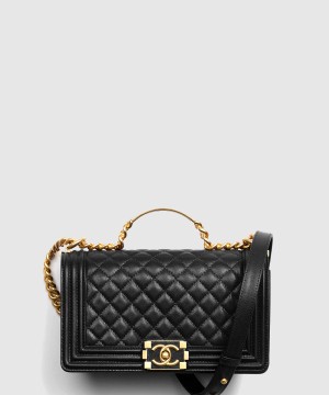 샤넬 핸들 장식의 보이 샤넬 플랩백 A94804