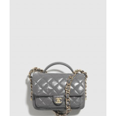 샤넬 핸들 장식의 미니 플랩백 AS4992