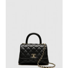 샤넬 핸들 장식의 미니 플랩백 AS2215