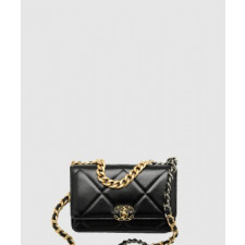 샤넬 체인 달린 19 지갑 AP3267