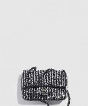 샤넬 스몰 플랩백 A69900