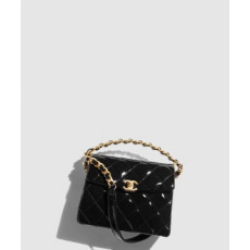 샤넬 핸들 장식의 미니 플랩백 AS4472