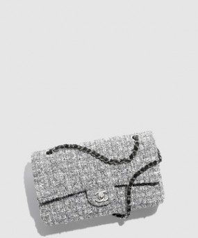 샤넬 클래식 플랩백 A01112