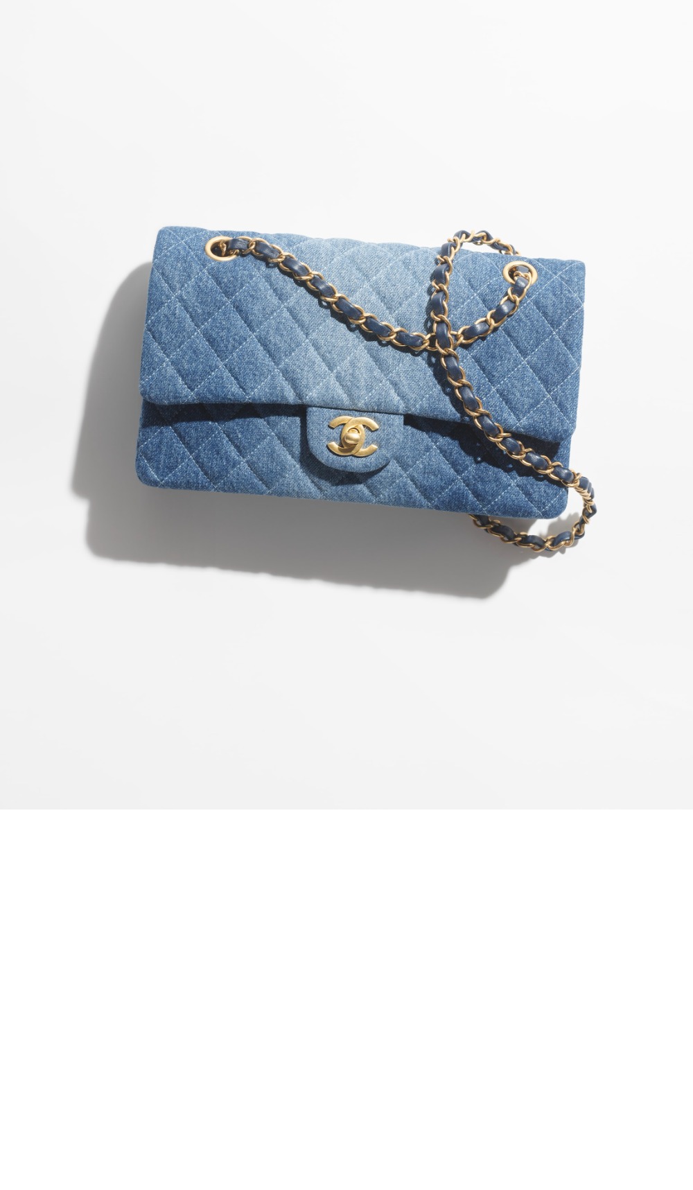 샤넬 클래식 플랩백 A01112