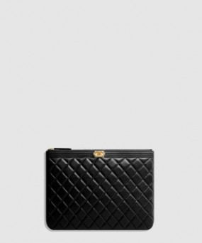 샤넬 보이 클러치 미듐 A84406