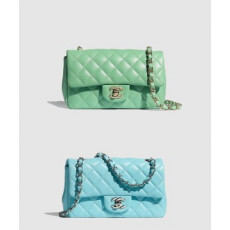 샤넬 클래식 램스킨 뉴미니 샴페인골드 A69900