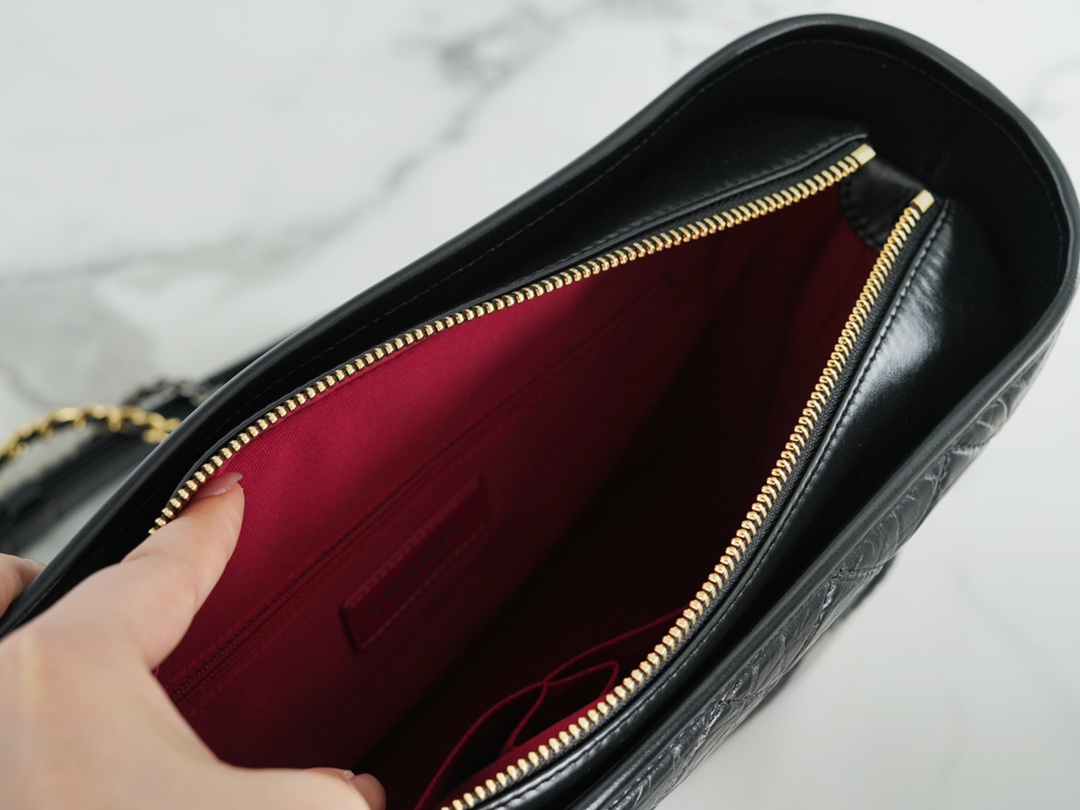 샤넬 빈티지 가브리엘 호보백 미듐