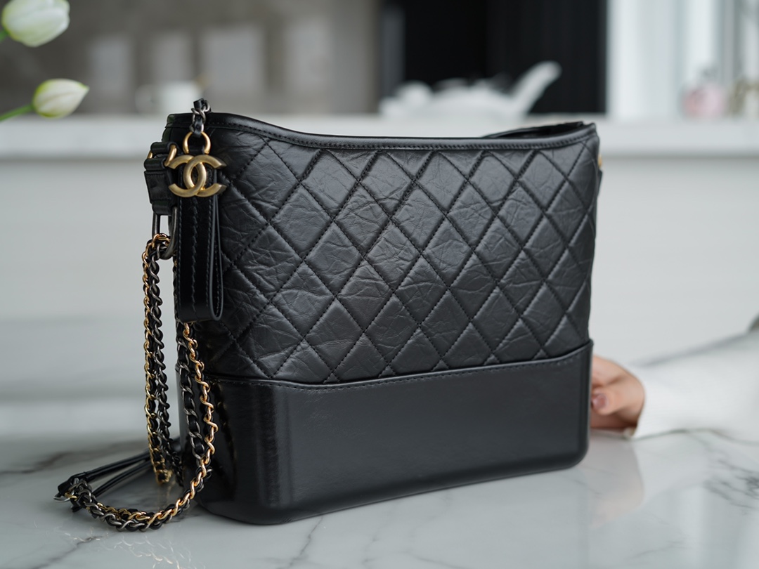 샤넬 가브리엘 호보백 미듐