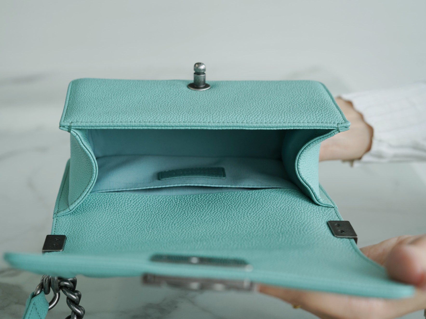 샤넬 보이백 스몰 티파니블루 은장 캐비어