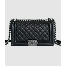 샤넬 보이백 미듐 블랙 은장 램스킨