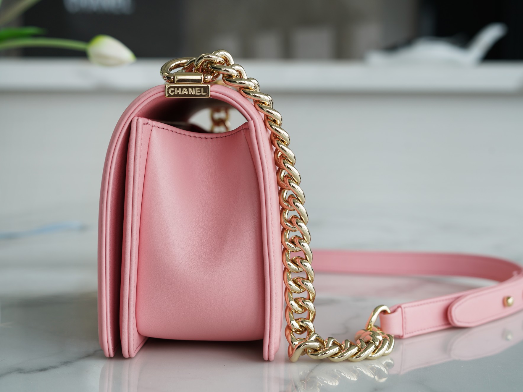 샤넬 보이백 미듐 핑크 금장
