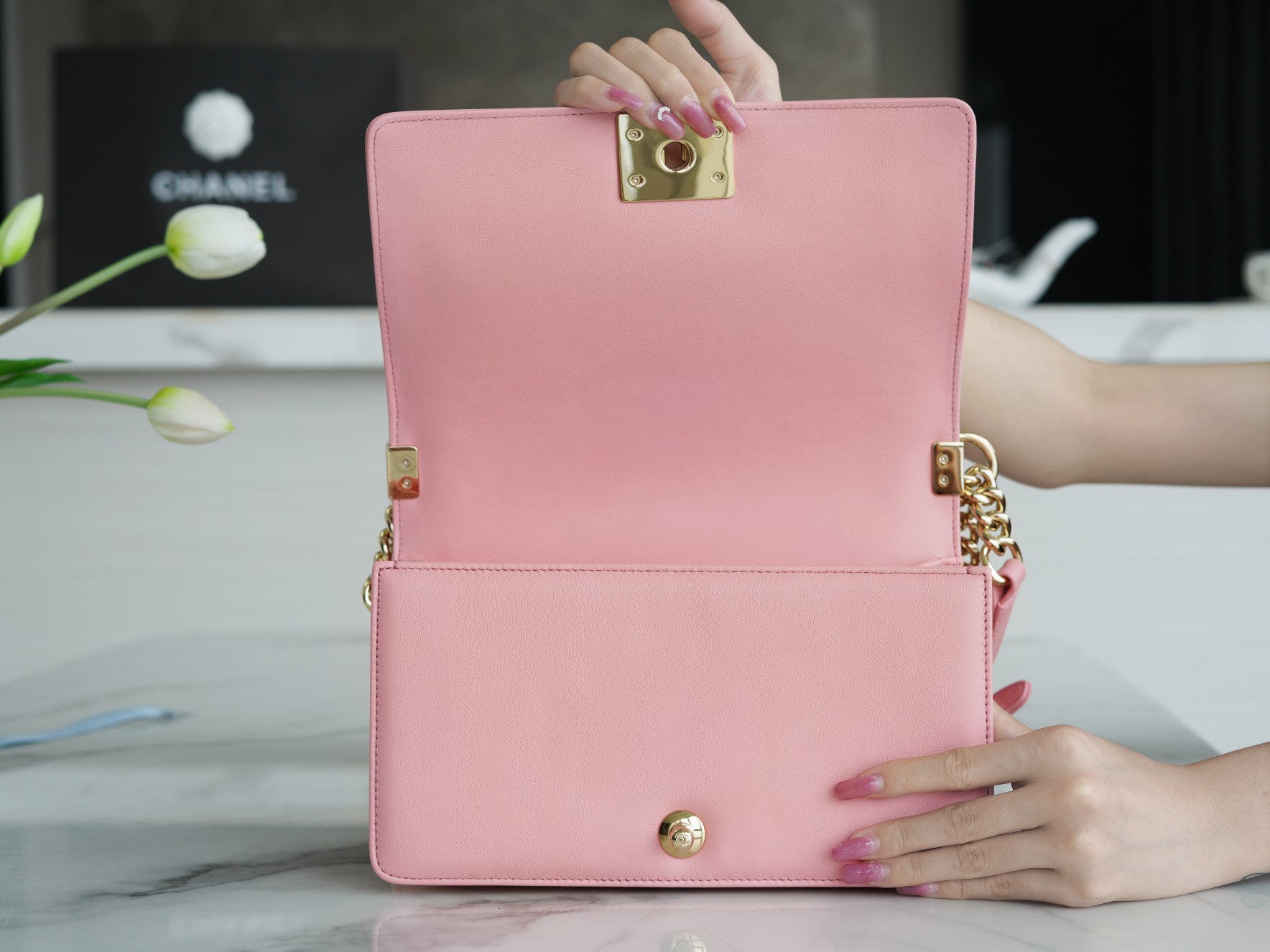 샤넬 보이백 미듐 핑크 금장