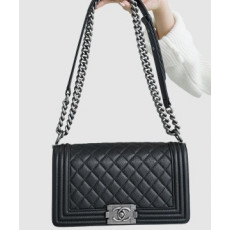 샤넬 캐비어 보이백 라지 실버 버클