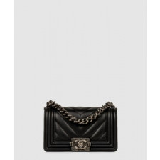 샤넬 쉐브론 보이백 램스킨 스몰 A67085