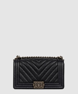 샤넬 쉐브론 보이백 캐비어 미듐 A67086