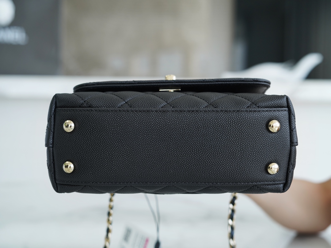 샤넬 코코핸들 블랙 미니 캐비어