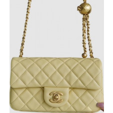 샤넬 클래식 골드볼 플랩백 미니 옐로우