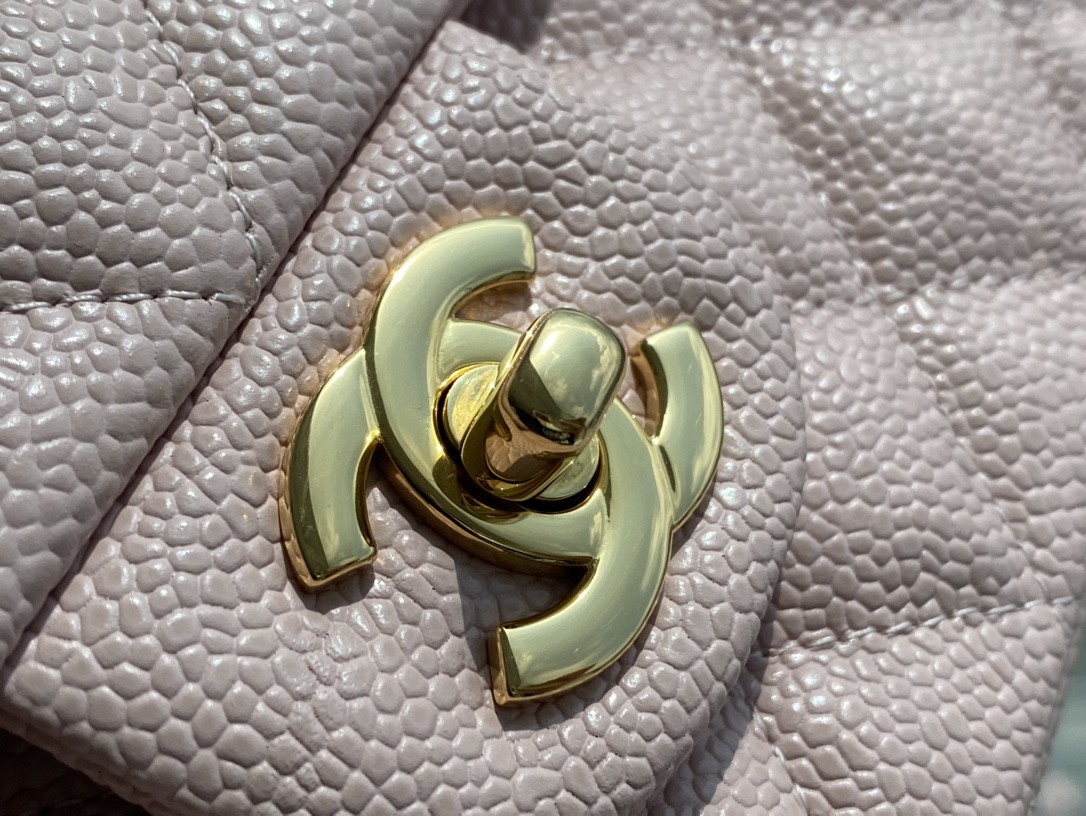 샤넬 클래식 미듐 핑크 금장 캐비어