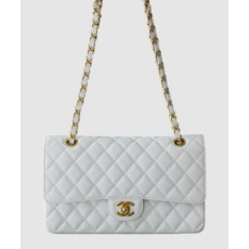 샤넬 클래식 미듐 화이트 금장 캐비어