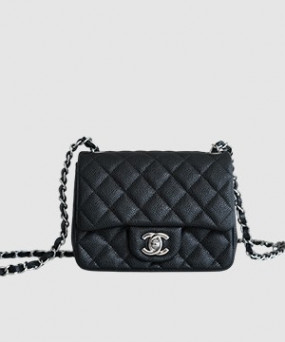 샤넬 클래식 뉴미니 블랙 은장 캐비어