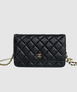 샤넬 클래식 WOC 블랙 금장 램스킨