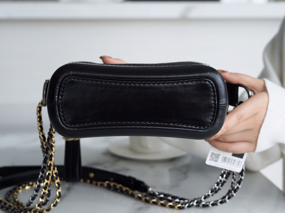 샤넬 클래식 가브리엘 호보백 스몰