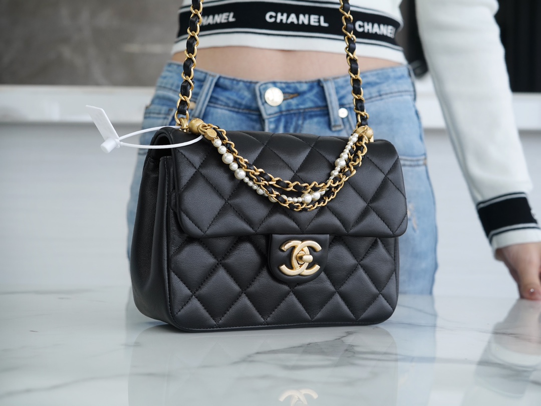 샤넬 클래식 더블 체인 숄더백 금장