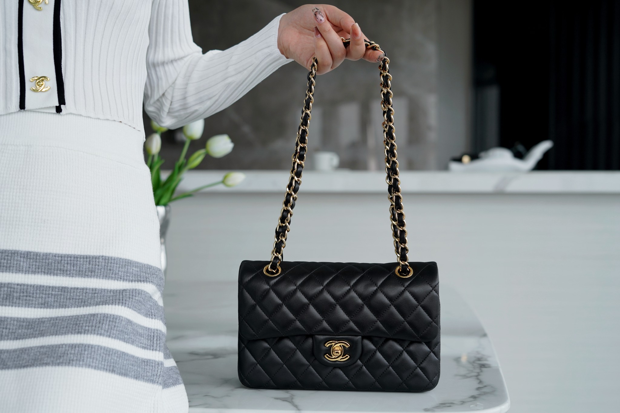 샤넬 클래식 스몰 블랙 금장 램스킨