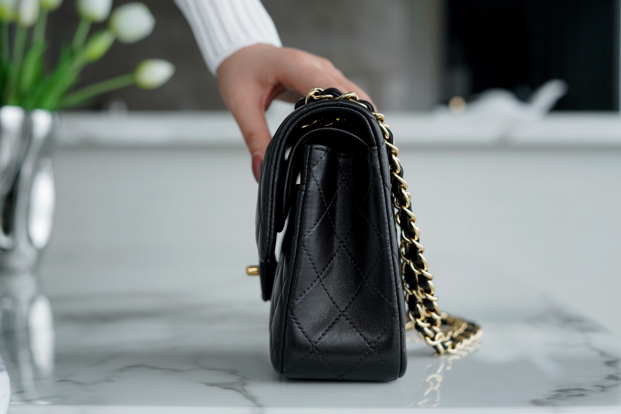 샤넬 클래식 스몰 블랙 금장 램스킨