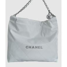 샤넬 22백 미듐 화이트 은장