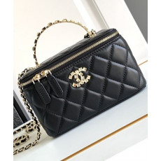 샤넬 24A 스트라고 CC로고 직사각 베니티백 A96095