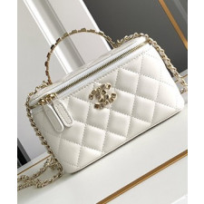 샤넬 24A 스트라고 CC로고 직사각 베니티백 A96095