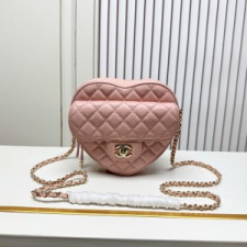 샤넬 하트 백 AS5764 18X19X5.5CM 램스킨 금장