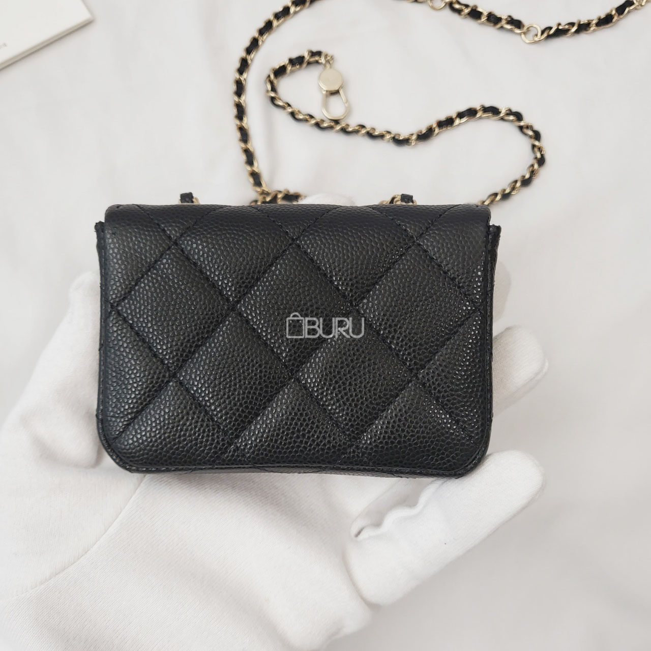 샤넬 클래식 벨트백 AP1952 사이즈 :  10.3 × 7× 2.5cm 캐비어 금장