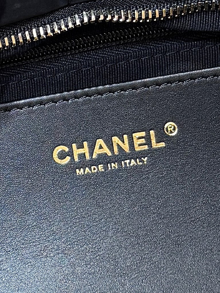 샤넬 보우 백 AS5851