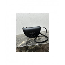 셀린느 퀴르 트리오페 베사체 111232