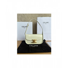 셀린느 트리옹프 테렌스 숄더