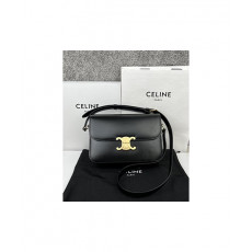 셀린느 클래식 카프스킨 트리옹프