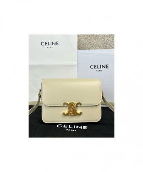 셀린느 클래식 카프스킨 트리옹프