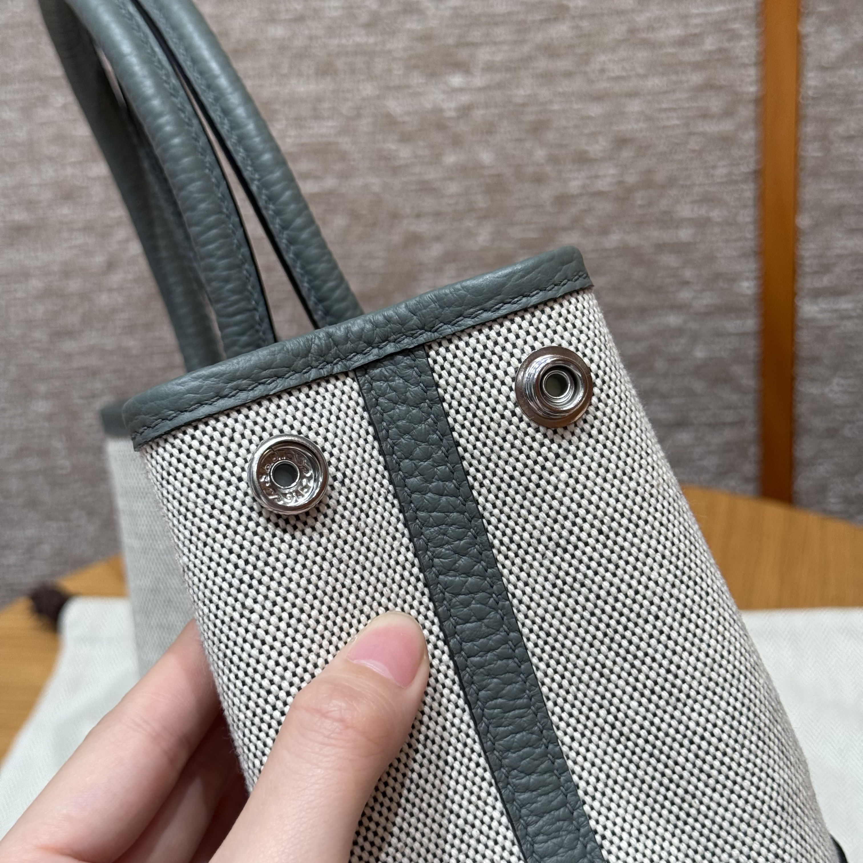 에르메스 가든파티 미니 23 Ecru/Noir/Mangrove