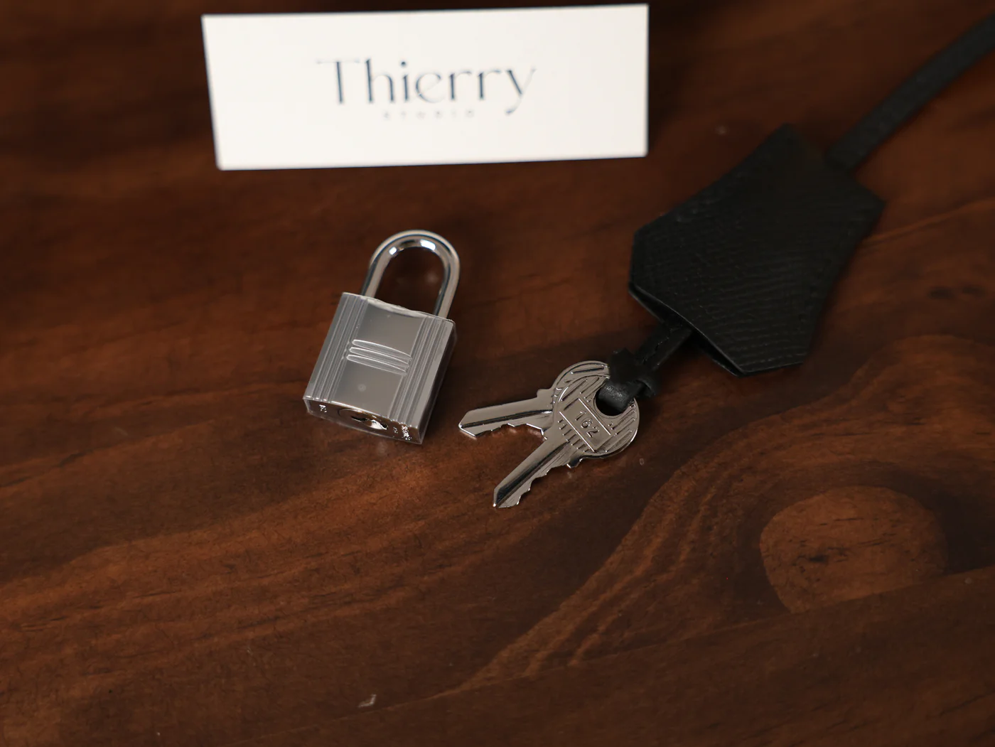 에르메스 켈리백 25 앱송 블랙 은장